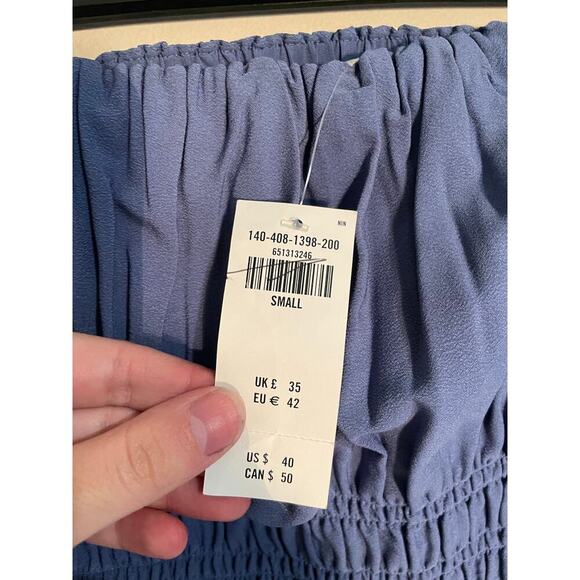 NWT Abercrombie & Fitch Blue Smocked Off Shoulder Crop atop Size Small - Picture 7 of 8